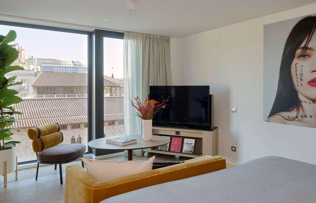 Me Barcelona Hotel Bilik gambar